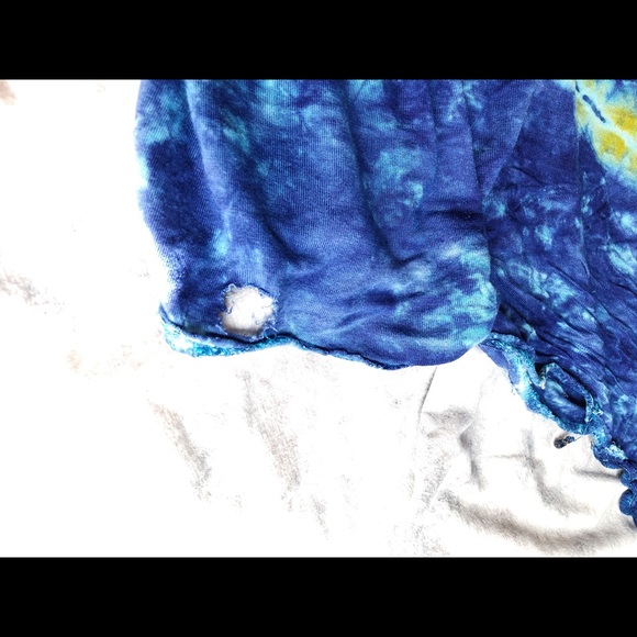 Handmade Tie-dye Infinity Scarf - Picture 4 of 6